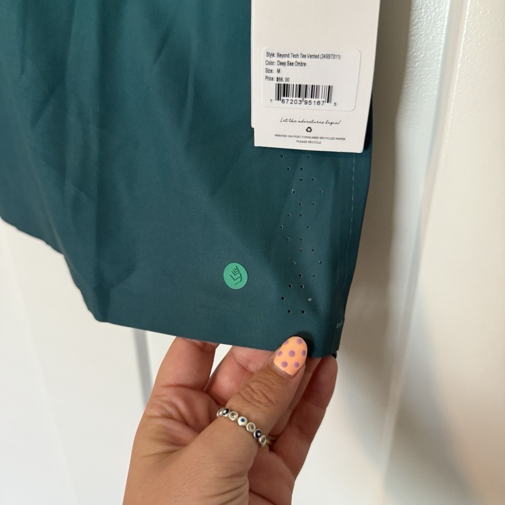 NEW Shredly Beyond Tech Tee Deep Sea Ombré Green Women's Size Medium $68 Cycling - Picture 4 of 5